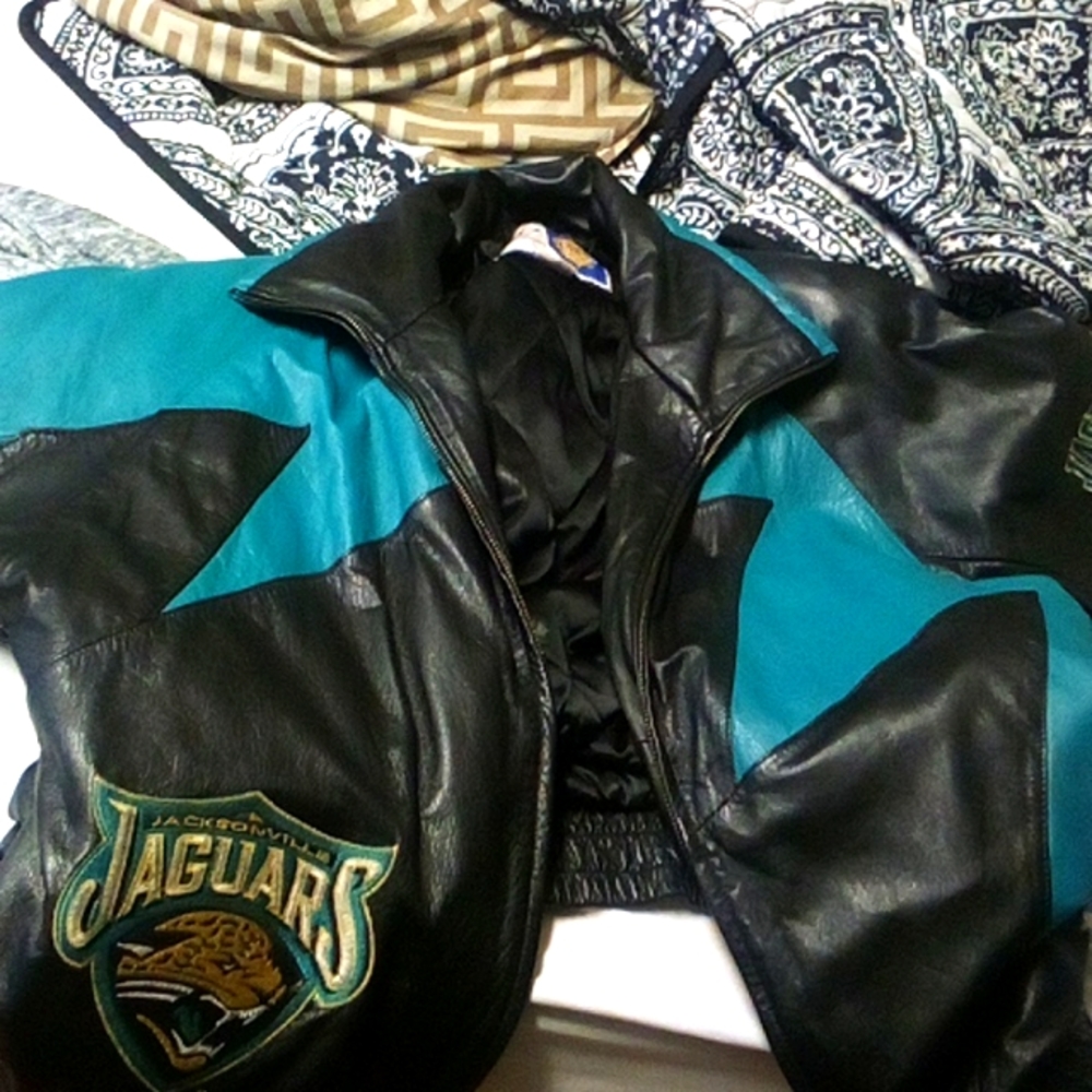 Logo athletic jaguar jacket